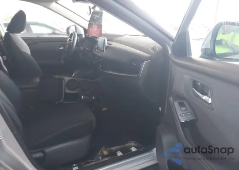 2022 Nissan Rogue Sv Fwd z USA, uszkodzony, nr VIN 5N1BT3BA0NC676506